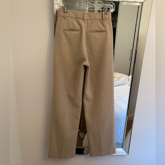 Aritzia Effortless Re-Essential Tailored Pants in Tan - Picture 4 of 8